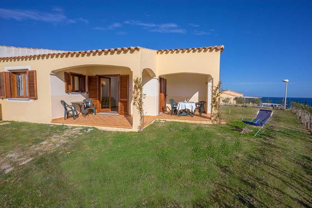Residence Baia Sant Anna Con Piscina Tanaunella Luaran gambar